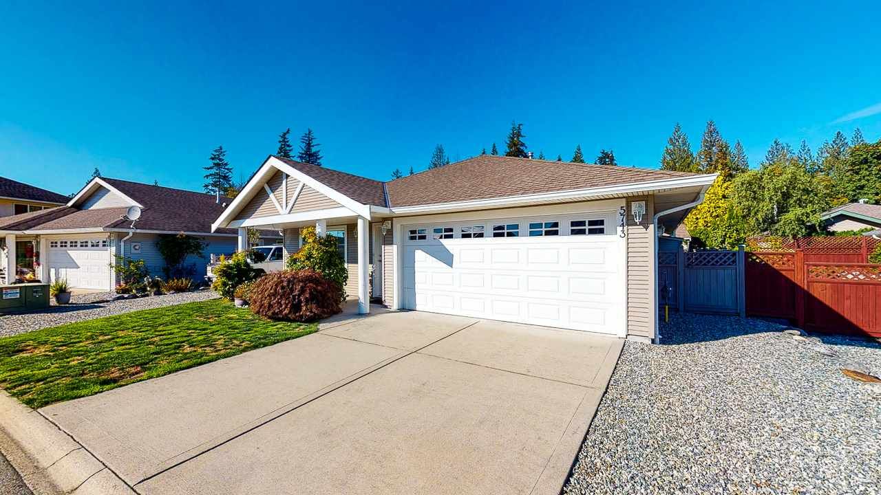 Main Photo: 5743 CARTIER Road in Sechelt: Sechelt District House for sale in "CASCADE HEIGHTS" (Sunshine Coast)  : MLS®# R2507147