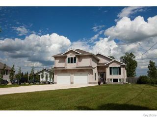 Photo 2: 841 Symington Road South in SPRNGFDRM: Windsor Park / Southdale / Island Lakes Residential for sale (South East Winnipeg)  : MLS®# 1520010