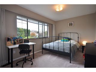 Photo 9: 1530 HATTON Avenue in Burnaby: Simon Fraser Univer. House for sale in "DUTHIE/SFU" (Burnaby North)  : MLS®# V851270