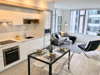 Photo 1: 908 1661 QUEBEC Street in Vancouver: Mount Pleasant VE Condo for sale in "Voda" (Vancouver East)  : MLS®# R2284074