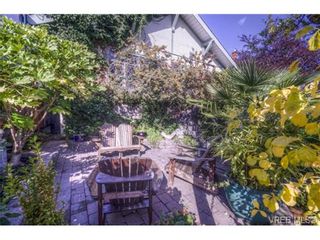Photo 4: 118 Howe St in VICTORIA: Vi Fairfield West House for sale (Victoria)  : MLS®# 683986