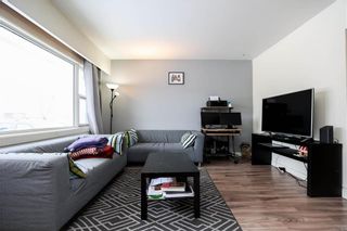 Photo 3: 72 Canberra Road in Winnipeg: Windsor Park Residential for sale (2G)  : MLS®# 202205812