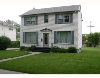 Photo 1:  in WINNIPEG: West Kildonan / Garden City Residential for sale (North West Winnipeg)  : MLS®# 2914369