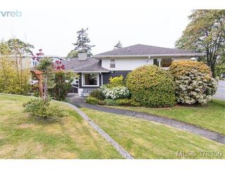 Photo 1: 1241 Rockcrest Pl in VICTORIA: Es Rockheights House for sale (Esquimalt)  : MLS®# 759776