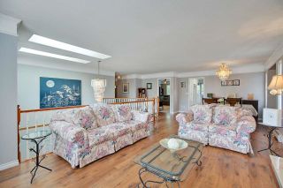 Photo 8: 9017 161A Street in Surrey: Fleetwood Tynehead House for sale in "MAPLE GLEN" : MLS®# R2723579