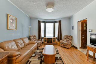 Photo 5: 132 Evanson Street in Winnipeg: Wolseley Residential for sale (5B)  : MLS®# 202202227