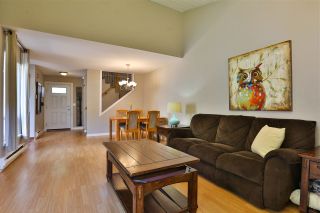 Photo 2: 6143 E GREENSIDE Drive in Surrey: Cloverdale BC Townhouse for sale (Cloverdale)  : MLS®# R2419802