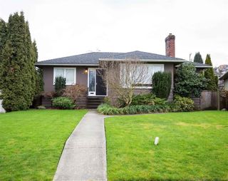 Photo 1: 3192 W 18TH Avenue in Vancouver: Arbutus House for sale (Vancouver West)  : MLS®# R2769329