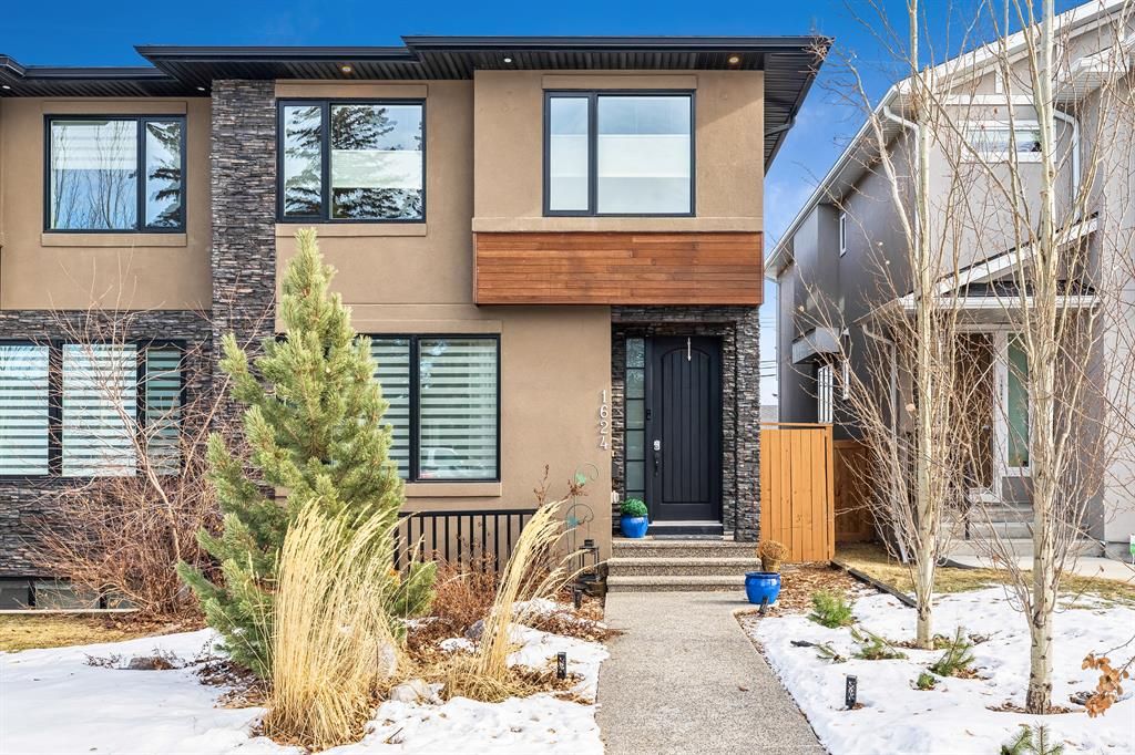 Main Photo: 1624 41 Street SW in Calgary: Rosscarrock Semi Detached (Half Duplex) for sale : MLS®# A2025594