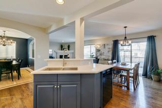 Photo 8: 54 Cougarstone Mews SW in Calgary: Cougar Ridge Detached for sale : MLS®# A1191854
