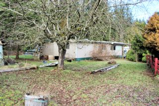 Photo 3: 43A 3031 200 Street in Langley: Brookswood Langley Manufactured Home for sale in "Cedar Creek" : MLS®# R2757211