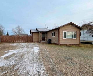 Photo 1: 10655 102 Street: Taylor Manufactured Home for sale (Fort St. John)  : MLS®# R2839138