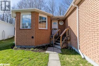 Photo 3: 3 CHESTNUT Court in Barrie: House for rent : MLS®# 40508070