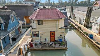 Photo 4: 10 23000 DYKE Road in Richmond: Hamilton RI House for sale in "Riversbend Floating Village" : MLS®# R2810478