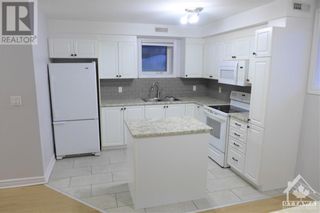 Photo 4: 216 CARILLON STREET UNIT#1 in Ottawa: House for rent : MLS®# 1387496