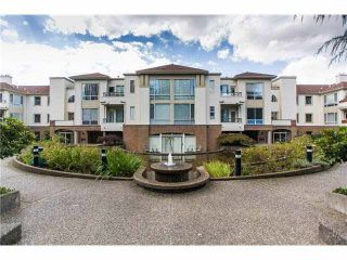 Photo 1: 207 6742 STATION HILL Court in Burnaby: South Slope Condo for sale in "WYNDHAM COURT" (Burnaby South)  : MLS®# V1083031