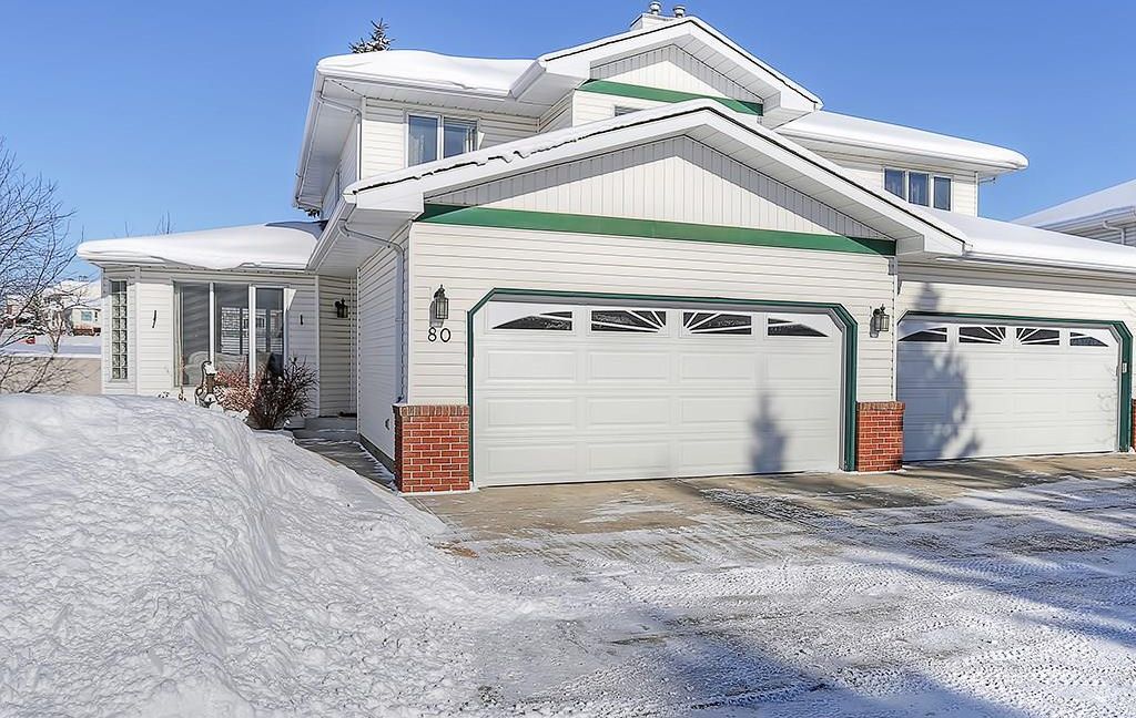 Main Photo: 80 SCENIC Gardens NW in Calgary: Scenic Acres House for sale : MLS®# C4165304