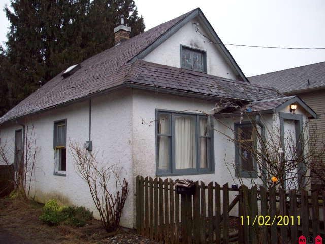 Main Photo: 45542 WELLINGTON AV in Chilliwack: House for sale : MLS®# H1101112