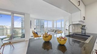Photo 7: 2601 1067 MARINASIDE Crescent in Vancouver: Yaletown Condo for sale in "QUAYWEST" (Vancouver West)  : MLS®# R2734403