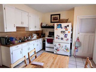 Photo 2: 140 27 Avenue NE in CALGARY: Tuxedo Residential Detached Single Family for sale (Calgary)  : MLS®# C3603482