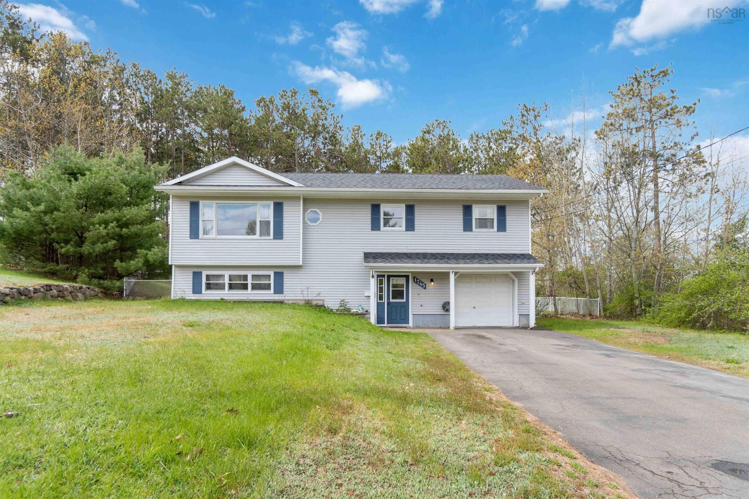 Main Photo: 1745 Polaris Court in Kingston: Kings County Residential for sale (Annapolis Valley)  : MLS®# 202309447