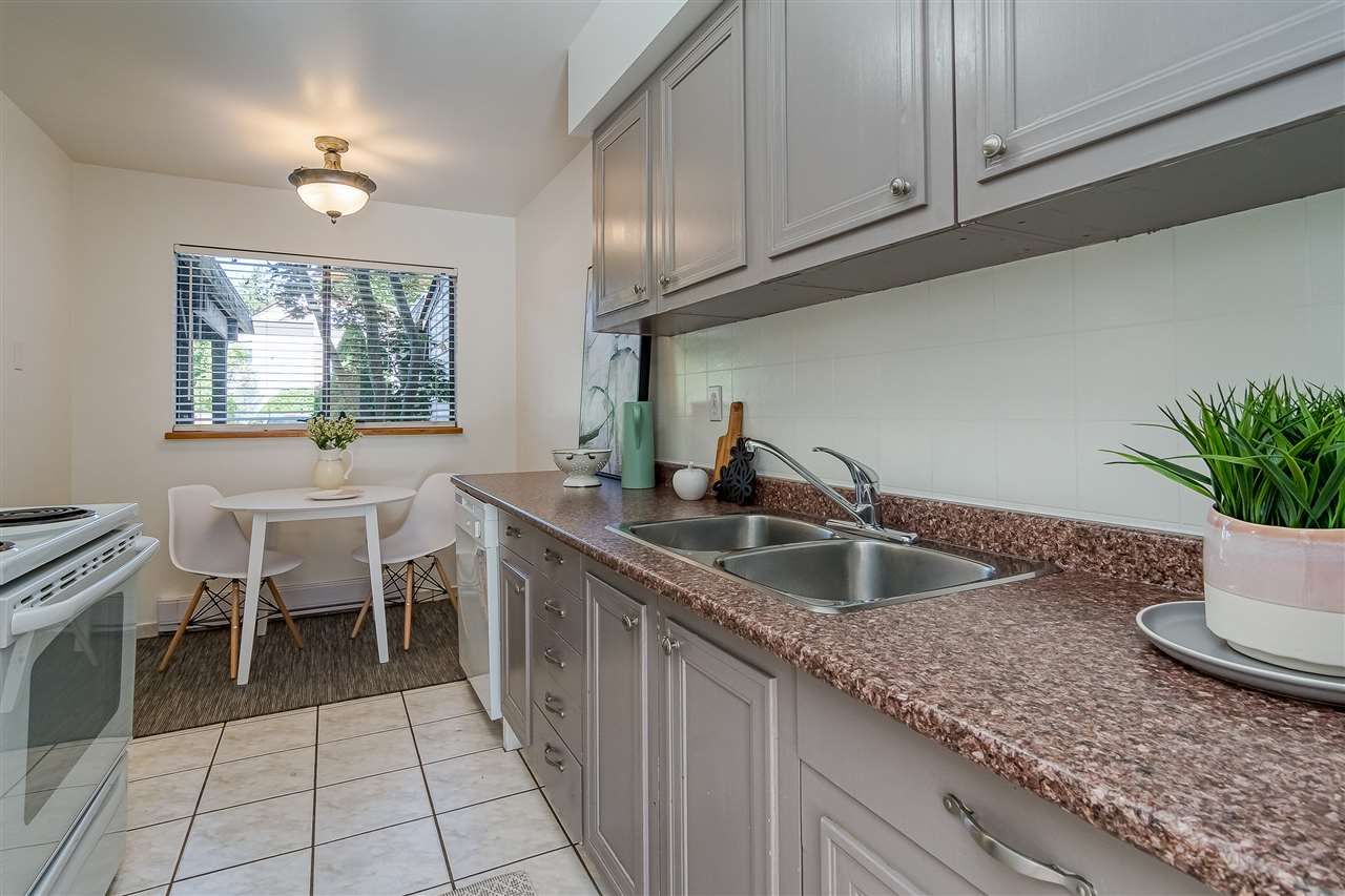 Photo 9: Photos: 5111 203 Street in Langley: Langley City Townhouse for sale : MLS®# R2377243