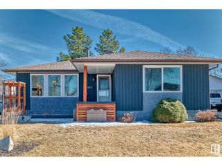 Photo 1: 74 AKINS DR in St. Albert: House for sale : MLS®# E4382830