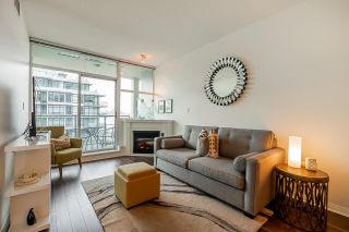 Photo 1: 906 168 ESPLANADE EAST Avenue in North Vancouver: Lower Lonsdale Condo for sale : MLS®# R2830812