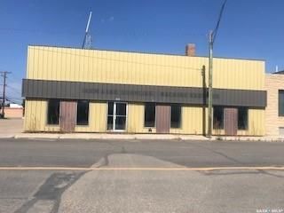 Main Photo: 113 1st Avenue East in Rosetown: Commercial for sale : MLS®# SK942965