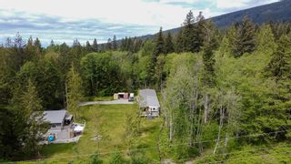 Photo 11: 880 GILMOUR Road in Gibsons: Gibsons & Area House for sale (Sunshine Coast)  : MLS®# R2695872