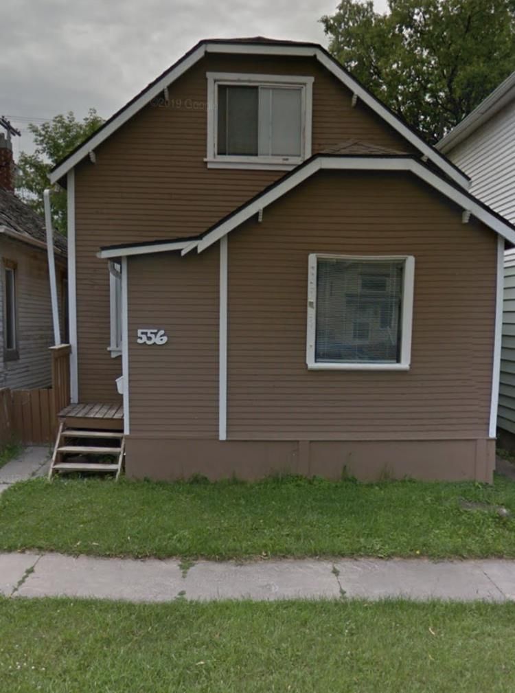 Main Photo: 556 Larsen Avenue in Winnipeg: House for sale : MLS®# 202313861