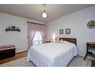 Photo 30: 210 OAKMOOR Place SW in Calgary: Oakridge House for sale : MLS®# C4091579