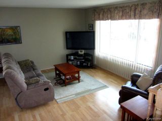 Photo 2: 359 Greenwood Avenue in WINNIPEG: St Vital Residential for sale (South East Winnipeg)  : MLS®# 1511399
