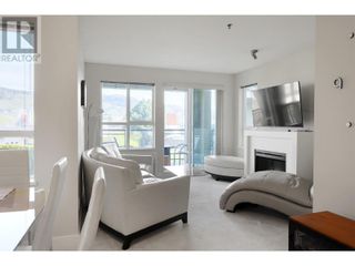 Photo 12: 1093 Sunset Drive Unit# 209 in Kelowna: House for sale : MLS®# 10310663