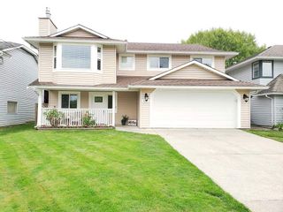 Photo 1: 9226 210 Street in Langley: Walnut Grove House for sale in "Country Grove Estates" : MLS®# R2385901