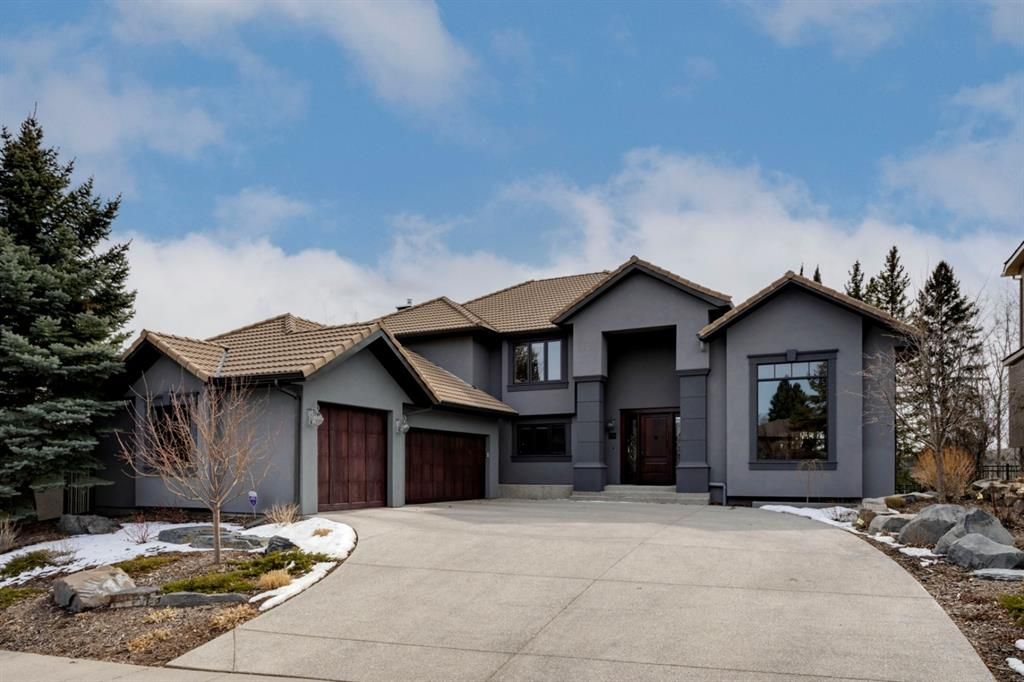 Main Photo: 13 Woodhaven View SW in Calgary: Woodbine Detached for sale : MLS®# A1207755