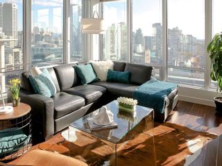 Photo 2: 1313 989 NELSON Street in Vancouver: Downtown VW Condo for sale in "ELECTRA" (Vancouver West)  : MLS®# R2417714