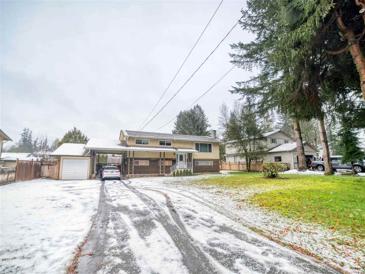 Main Photo: 20073 42 Avenue in Langley: Brookswood Langley House for sale : MLS®# R2538938
