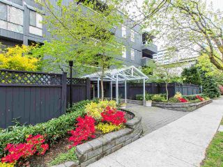 Photo 19: 202 2885 SPRUCE Street in Vancouver: Fairview VW Condo for sale in "Fairview Gardens" (Vancouver West)  : MLS®# R2572384