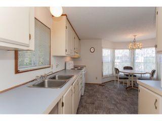 Photo 10: 46 15875 20 Avenue in Surrey: King George Corridor Manufactured Home for sale in "SEA RIDGE BAYS" (South Surrey White Rock)  : MLS®# R2192542