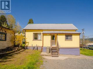 Photo 1: 117 Kitchener St in Ladysmith: House for sale : MLS®# 956772