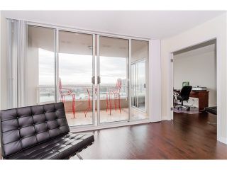 Photo 11: 1505 1065 QUAYSIDE Drive in New Westminster: Quay Condo for sale in "QUAYSIDE TOWER II" : MLS®# V1106783