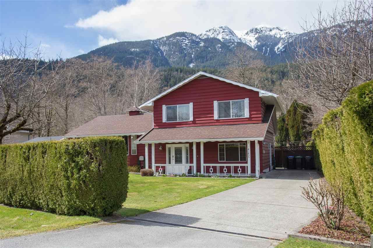 Main Photo: 41495 BRENNAN Road in Squamish: Brackendale House for sale : MLS®# R2151651