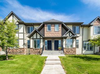 Main Photo: 70 Everridge Common SW in Calgary: Evergreen Row/Townhouse for sale : MLS®# A2051344
