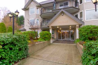Photo 1: 217 3770 MANOR Street in Burnaby: Central BN Condo for sale in "CASCADE WEST" (Burnaby North)  : MLS®# R2425470