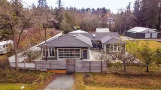 Photo 2: 1079 Laurel Rd in North Saanich: NS Lands End House for sale : MLS®# 921802
