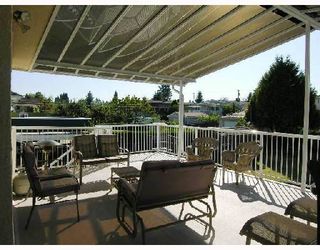 Photo 9: 6575 ST CHARLES Place in Burnaby: Upper Deer Lake House for sale (Burnaby South)  : MLS®# V733320