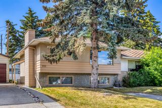 Photo 1: 933 38 Street SW in Calgary: Rosscarrock Full Duplex for sale : MLS®# A1252373