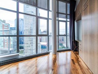 Photo 15: PH3 1050 SMITHE Street in Vancouver: West End VW Condo for sale in "STERLING" (Vancouver West)  : MLS®# R2495075