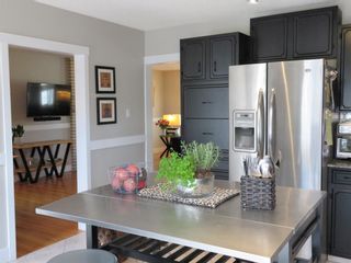 Photo 10: 10603 Willowind Place SE in Calgary: Willow Park Detached for sale : MLS®# A1215393